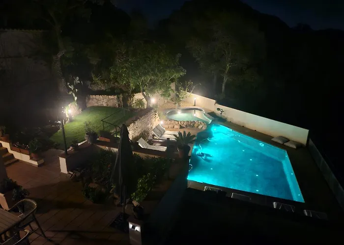 La Roqueta Hotel